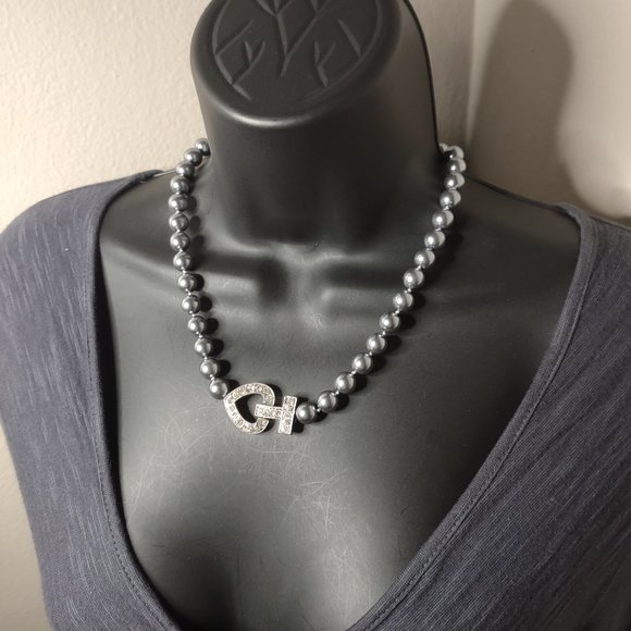 Metal Bead With Decorative Clasps Necklace And Bracelet Set - Picture 13 of 13